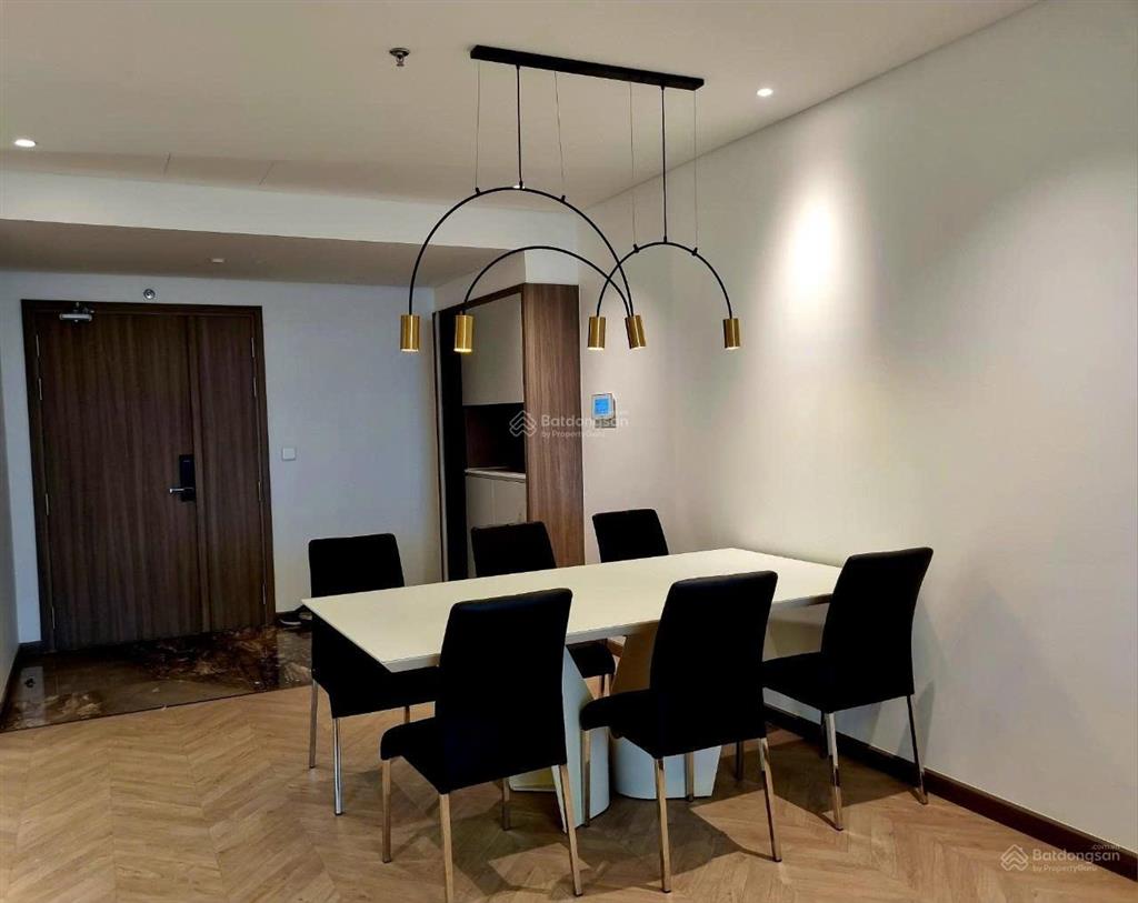 Cần bán gấp căn hộ chung cư green diamond  93 láng hạ, 180m2, 4pn, đủ đồ, tầng cao,  0941 882 ***
