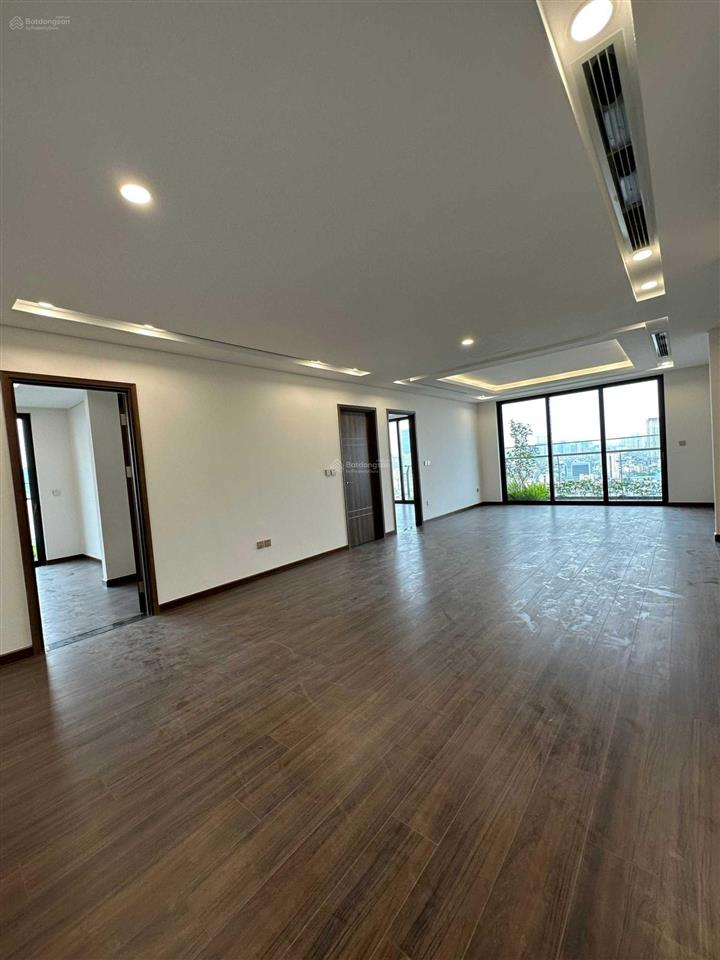 Bán gấp căn hộ chung cư 101 láng hạ, 168m², 3 phòng ngủ, căn góc, giá thỏa thuận 0941 882 ***