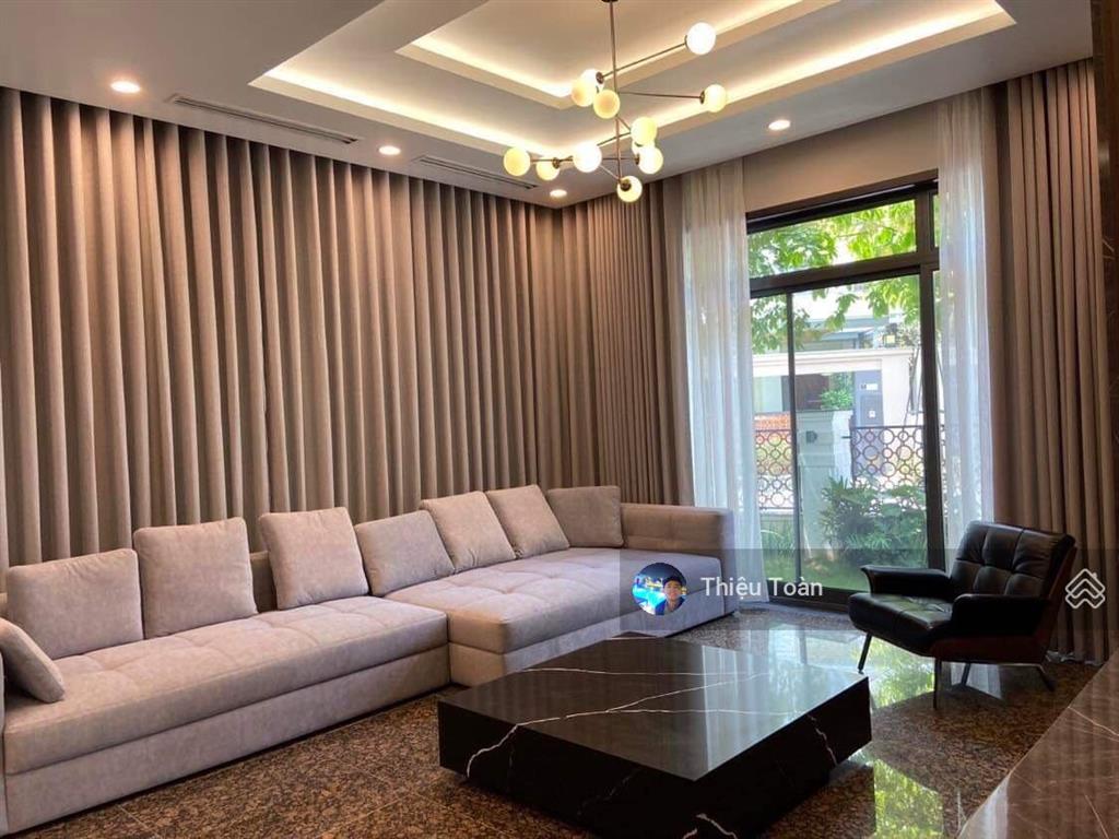 Cho thuê biệt thự khu h7  starlake, đất 220m2, diện tích xd 100m2, 3 tầng, 1 tum, giá 50tr/th