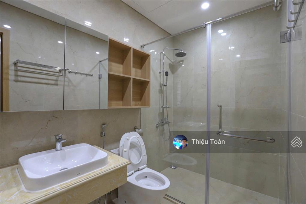 Cho thuê biệt thự khu h11  starlake, diện tích đất 230m2, xd 100m2, 3 tầng, 1 tum, giá 70tr/th