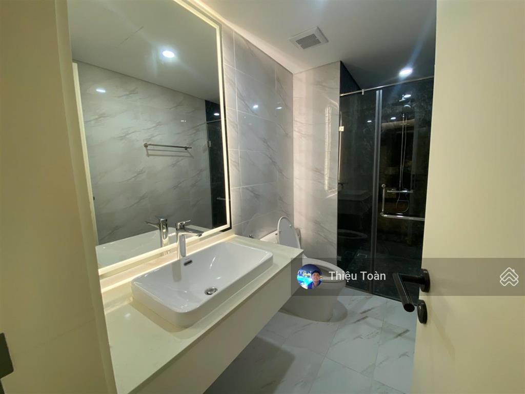 Bán gấp căn hộ chung cư thành công tower  57 láng hạ 142m2, 3pn, căn góc đẹp, view hồ hoàng cầu.