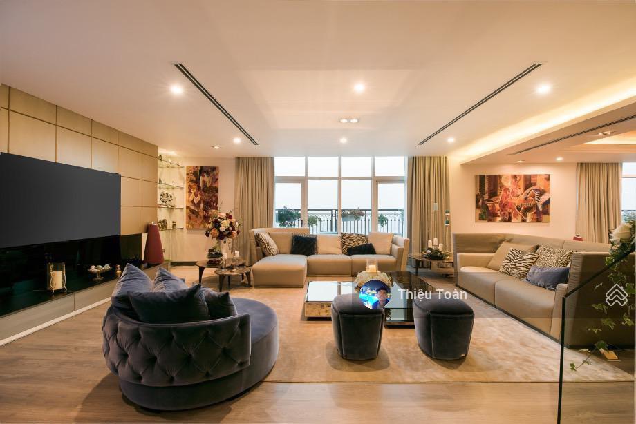 Cần cho thuê căn hộ vip(căn k) tòa 902  starlake, 154m2, 4 phòng ngủ, đủ đồ, tầng cao 0941 882 ***