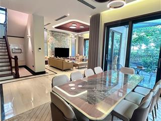 Bán nhanh bt đơn lập khu h7  starlake, diện tích đất 220m2, xd 100m2, 3 tầng, 1 tum, giá 130 tỷ