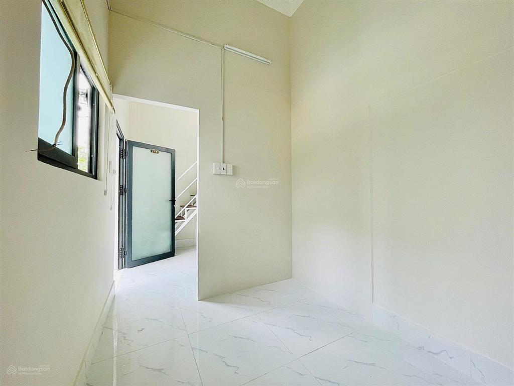 Sắp trống căn 1pn + 1 gác full nội thất trịnh khắc lập gần cc cbd