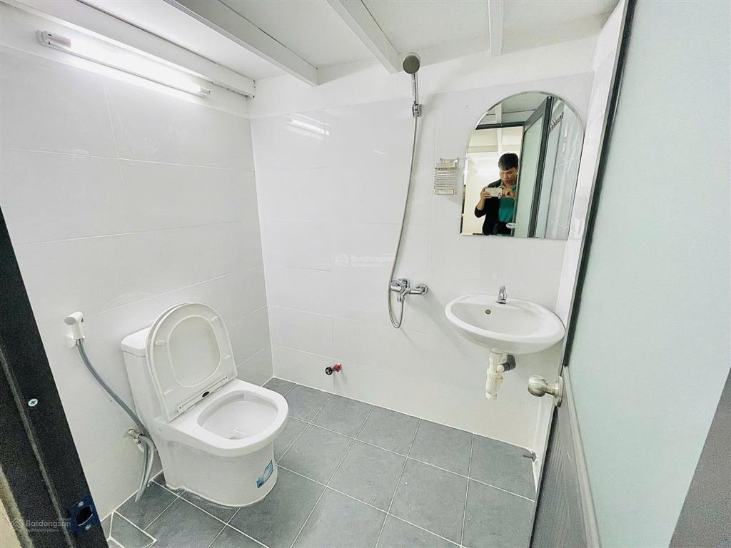 Sắp trống căn 1pn + 1 gác full nội thất trịnh khắc lập gần cc cbd