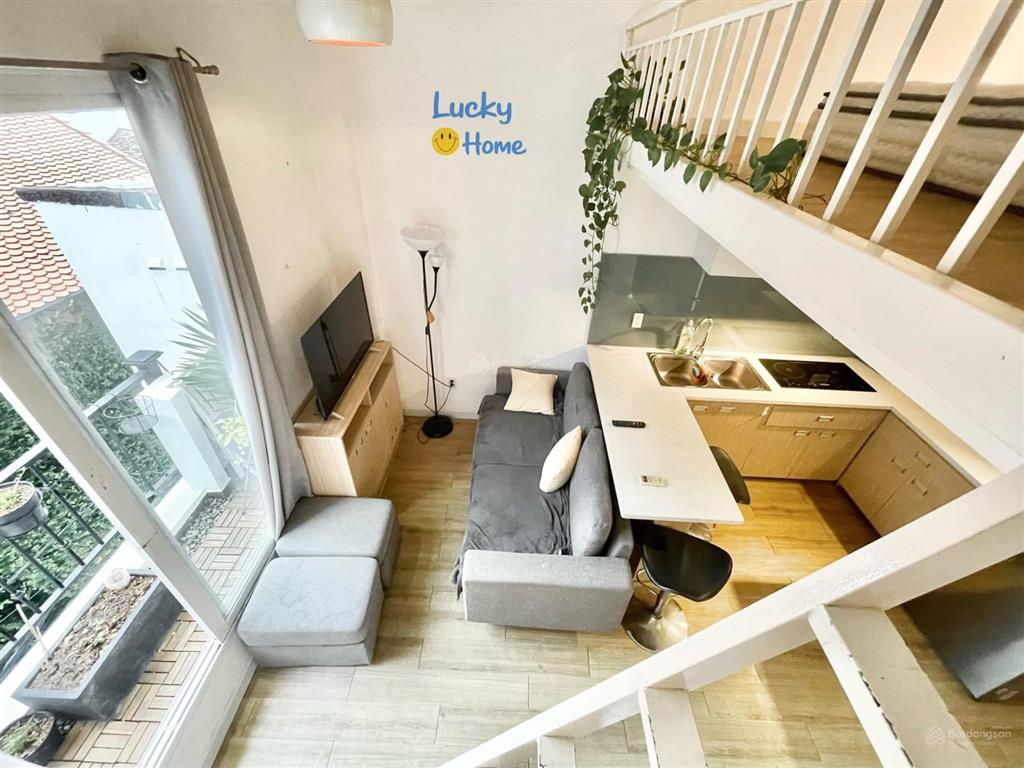 Duplex tại quận 2 gác rộng có ban công lớn full nội thất