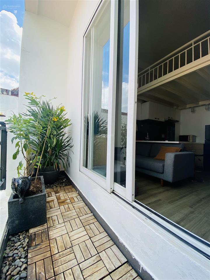 Duplex tại quận 2 gác rộng có ban công lớn full nội thất