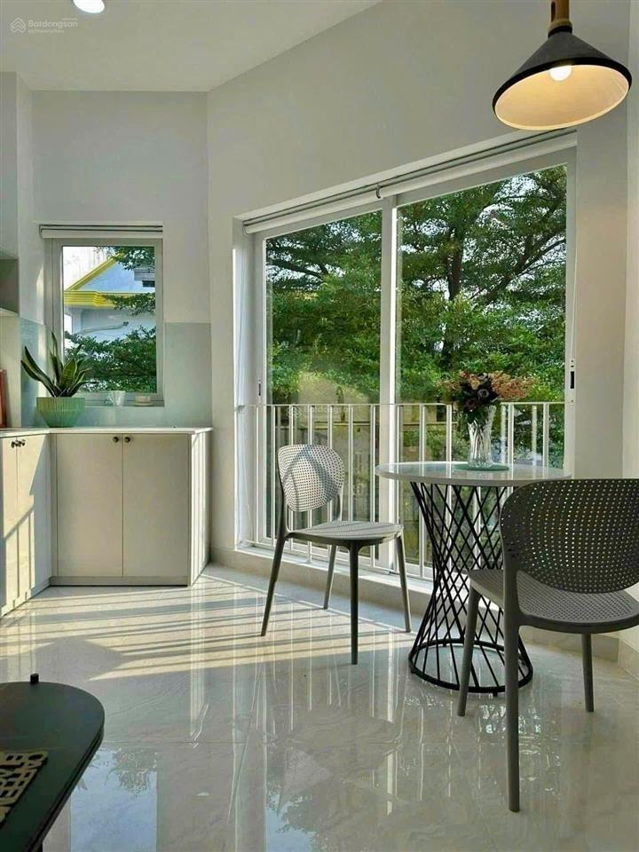 Cuối tháng mình trống lại căn studio 4tr5 ngay tại nguyễn thị định có máy giặt riêng sau the sun