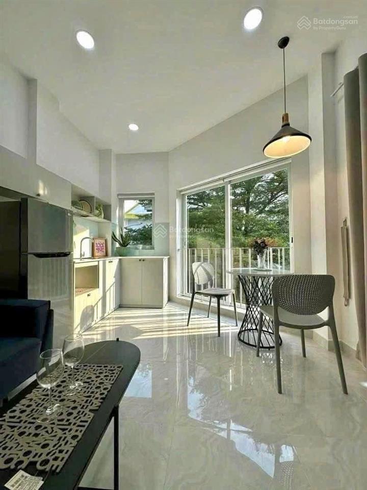Cuối tháng mình trống lại căn studio 4tr5 ngay tại nguyễn thị định có máy giặt riêng sau the sun