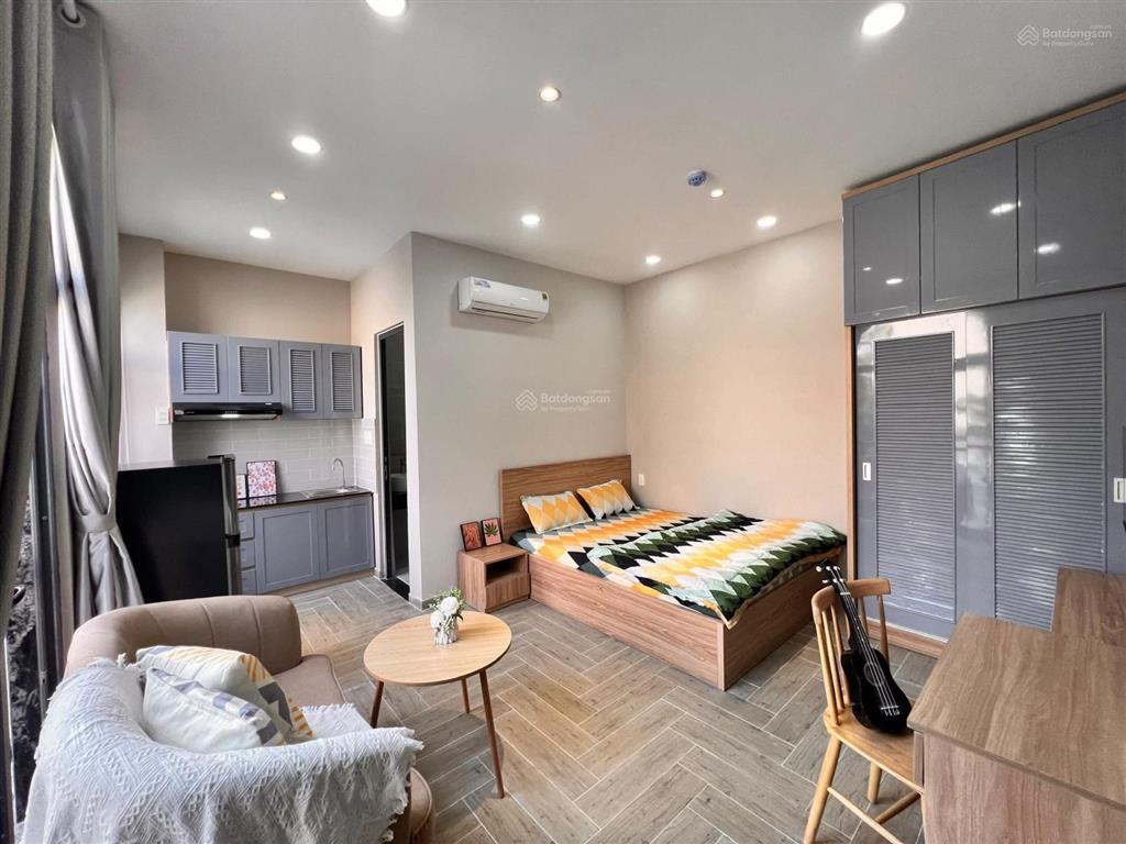 Cuối tháng trống lại căn studio nhiều cây xanh ngay trần não
