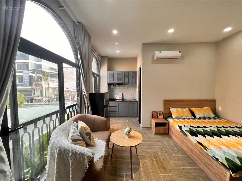Cuối tháng trống lại căn studio nhiều cây xanh ngay trần não