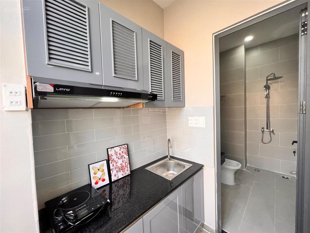 Cuối tháng trống lại căn studio nhiều cây xanh ngay trần não
