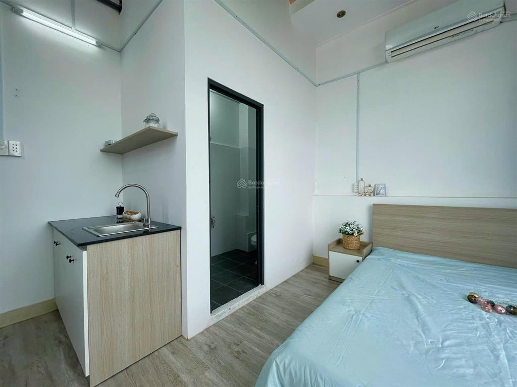 Studio ban công 30m2 sau the sun avenue q2 (sát q1 & thảo điền)