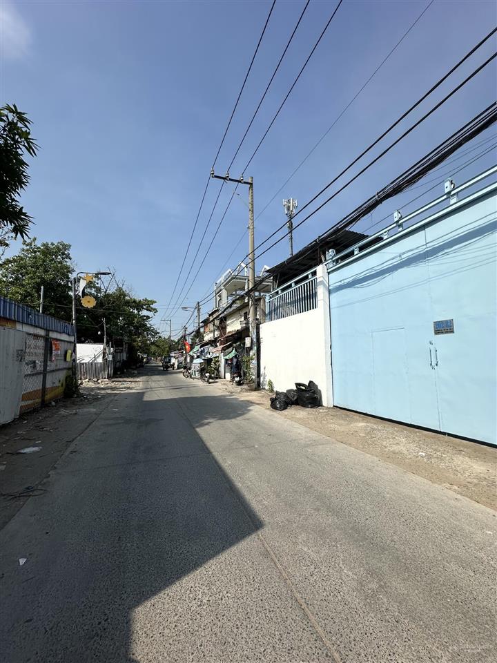 Cho thuê kho xưởng mặt tiền đường c4 phạm hùng