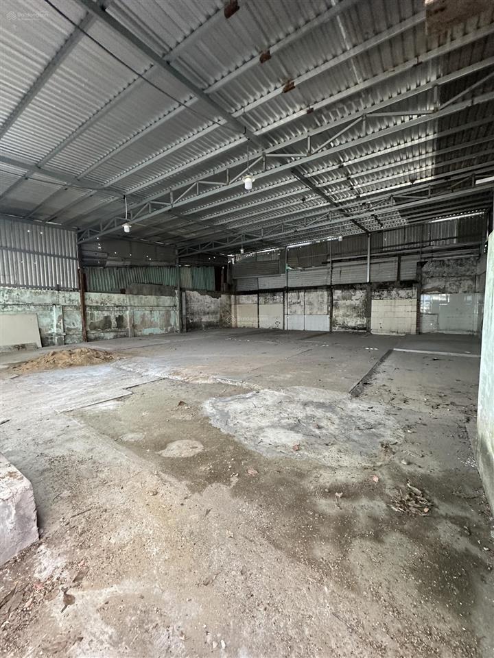 Cho thuê kho xưởng 300m2 hxh c7d & cao lỗ giá chỉ 18tr/tháng