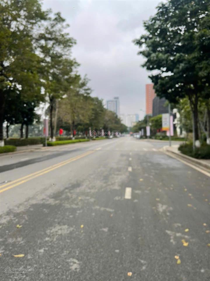 Bán liền kề starlake tây hồ tây 153m2, 5 tầng ô chờ thang máy khu đô thị vip hà nội