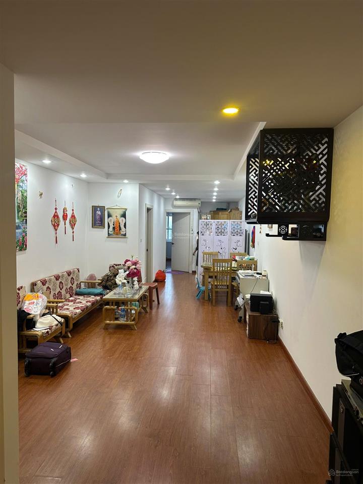 Bán căn hộ chung cư tại mạc thái tổ, 7 tỷ, 92.4m2 view đẹp, nhiều tiện ích