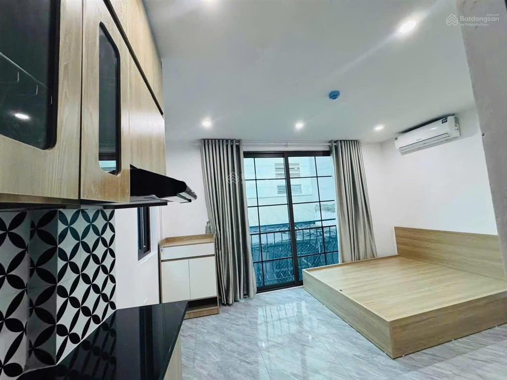 Bán tòa căn hộ dòng tiền phố lạc long quân  80m  7 tầng thang máy  doanh thu 75tr/tháng