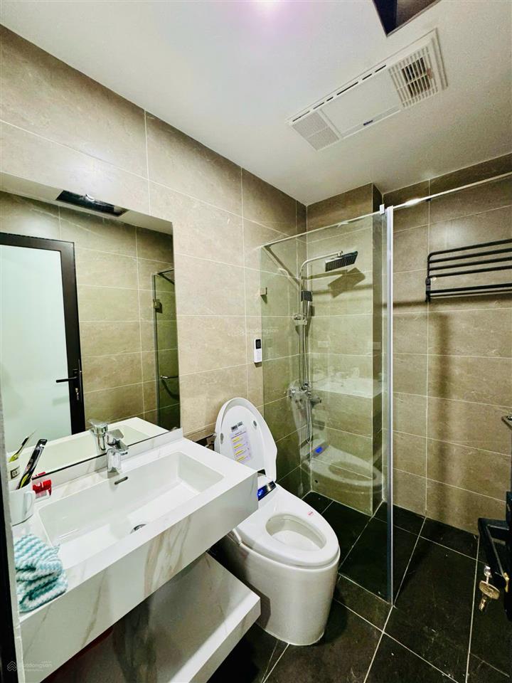 Bán nhà phân lô phạm tuấn tài, dt 65m xây 5 tầng, ô tô tránh, thang máy, nội thất cao cấp