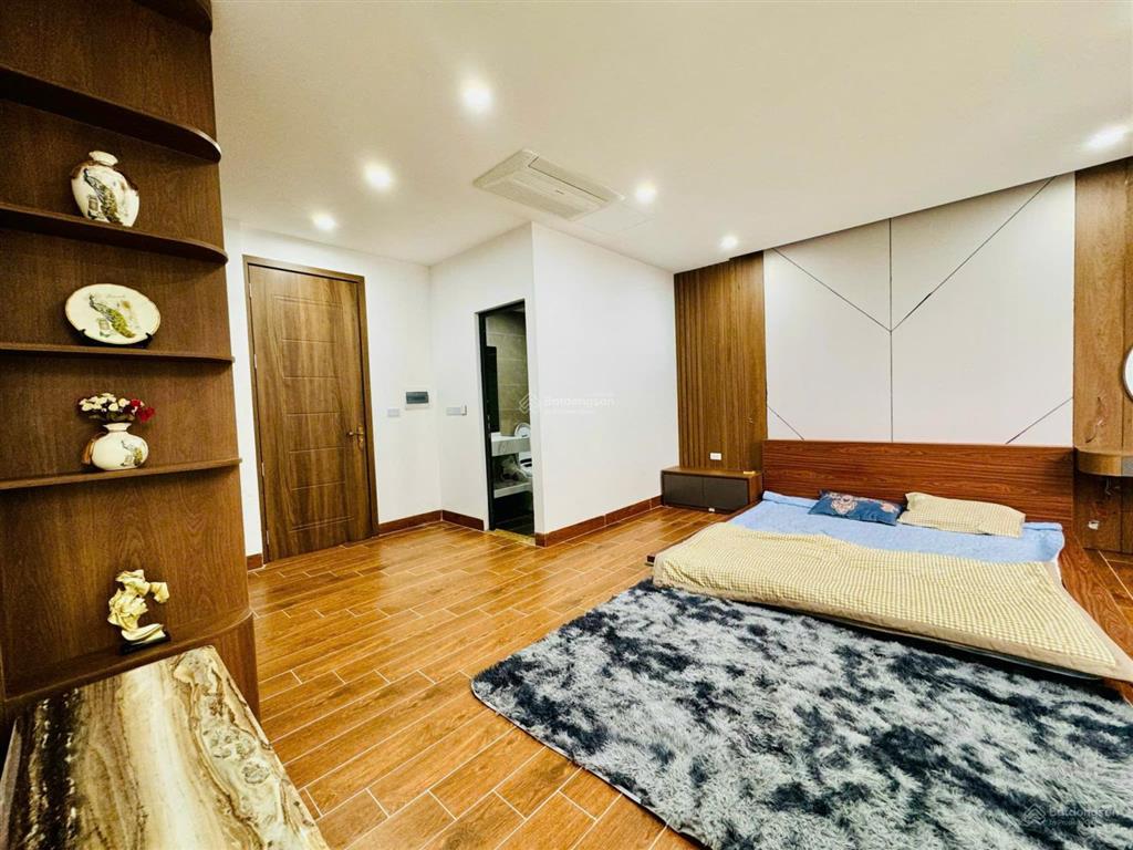 Bán nhà phân lô phạm tuấn tài, dt 65m xây 5 tầng, ô tô tránh, thang máy, nội thất cao cấp