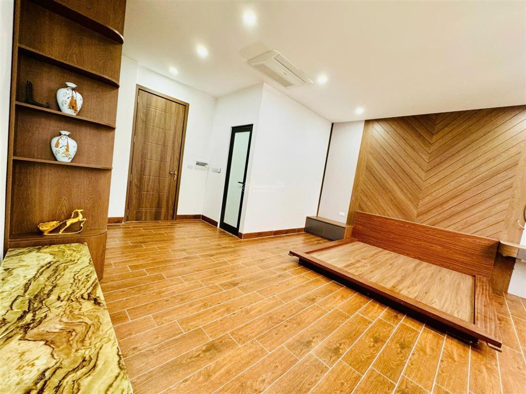 Bán nhà phân lô phạm tuấn tài, dt 65m xây 5 tầng, ô tô tránh, thang máy, nội thất cao cấp