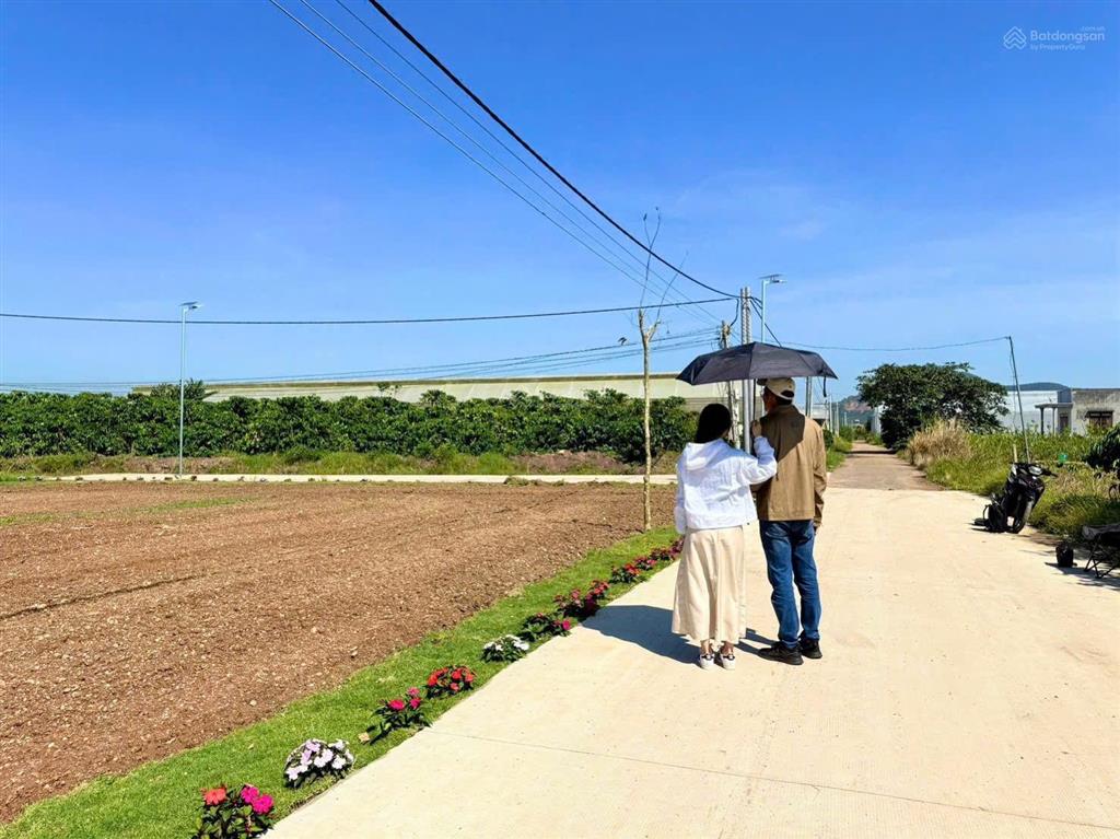Bán gấp lô 459tr tại bình thạnh, đức trọng cũ, 6x20m, 73mtc, sổ riêng, đường betong 5m.