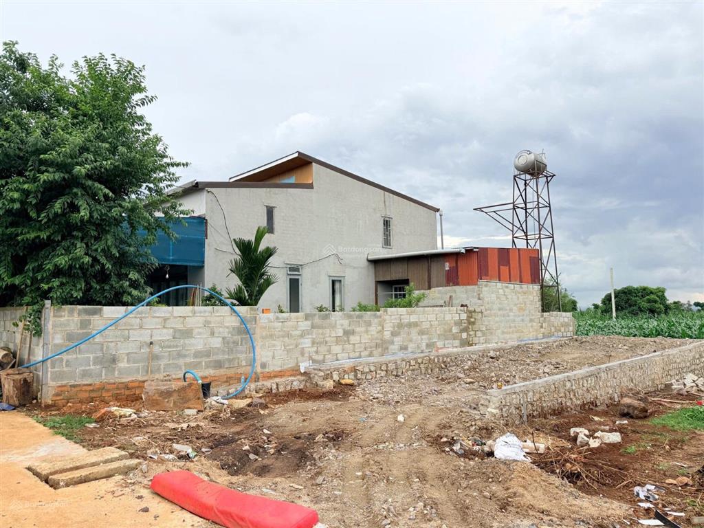 Bán đất liên hiệp, đường nhựa 5m  cách sân bay 5km  sổ riêng  giá 860tr