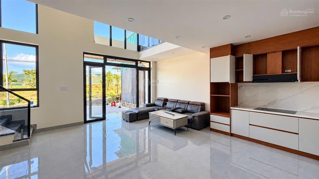 Bán gấp nhà gác lửng tại phú hội, đức trọng, 3pn 2wc, nội thất cơ bản, đường nhựa 7m, giá 3,7 tỷ