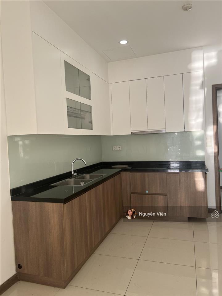Cạnh vinhomes căn 2pn, 2wc, 86m², 21 triệu/tháng