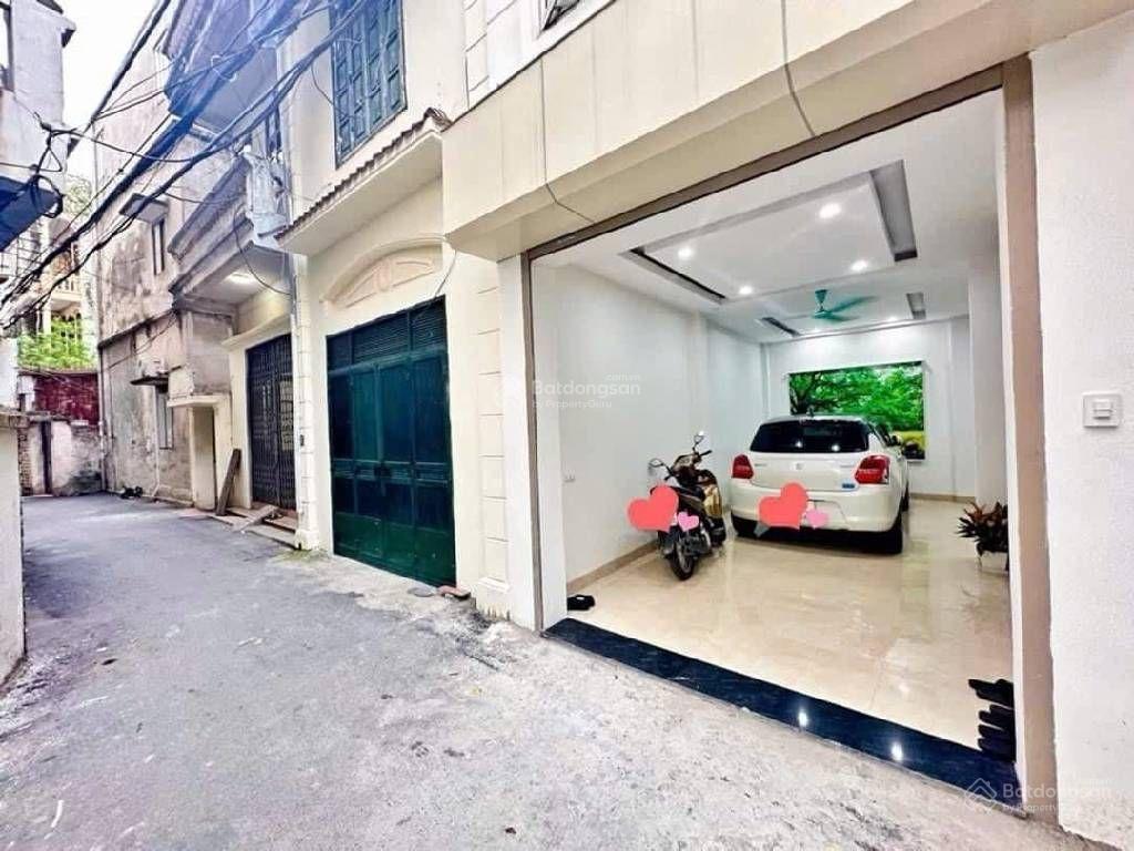 Nhà đẹp xuân la  khu vip tây hồ. ô tô vào nhà