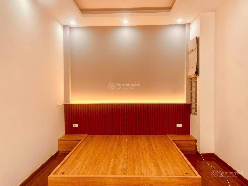 Nhà đẹp xuân la  khu vip tây hồ. ô tô vào nhà