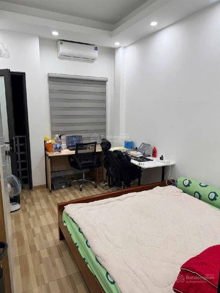 Nhà dân xây phú thượng khu vực đang phát triển . ko quy hoạch
