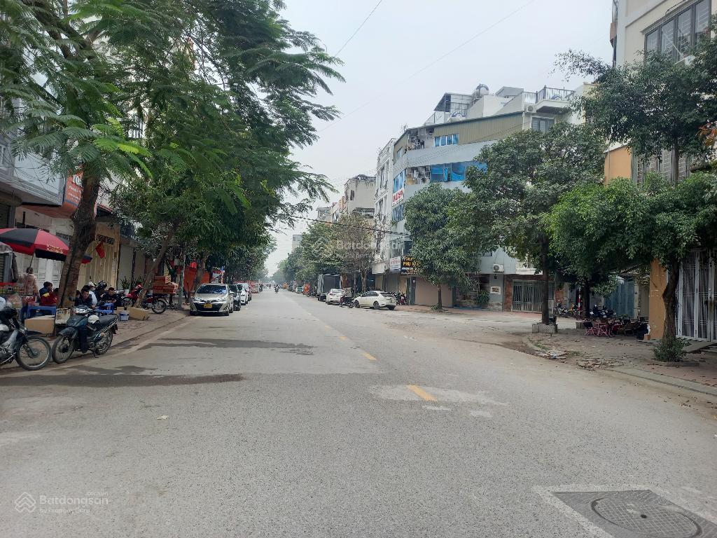 Đất đẹp khu phân lô tái định cư phú diễn  trước nhà 4 làn ô tô. vỉa hè. kinh doanh đỉnh