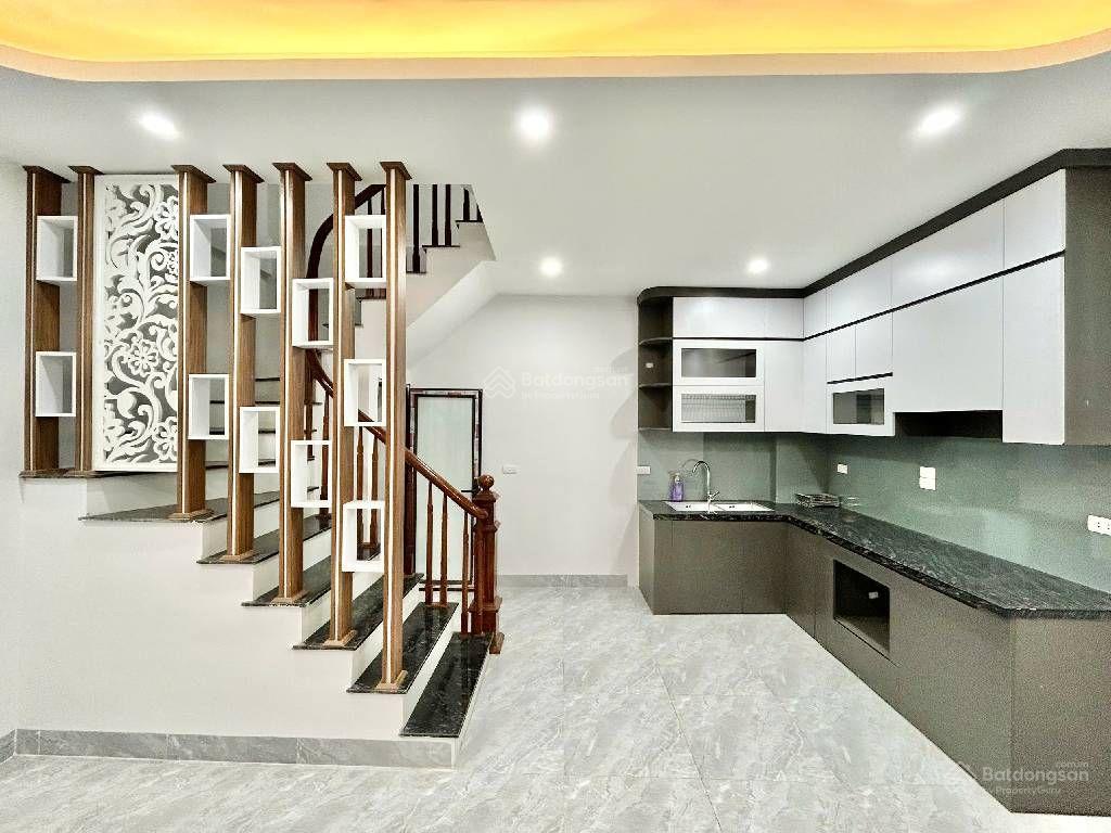 Đại cát  nhà xây mới vị trí đỉnh ô tô vào nhà. ngõ cực nông chủ thiện chí