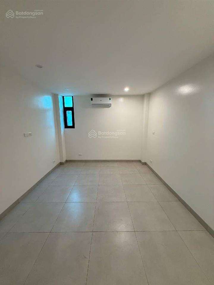 Nhà xây mới 7 tầng thang máy vừa ở vừa cho thuê