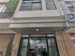 Nhà nhà đẹp dân xây  sổ phân lô  oto 7 chỗ đỗ cửa  ngõ rộng 5m thông tứ tung  nội thất sang đẹp