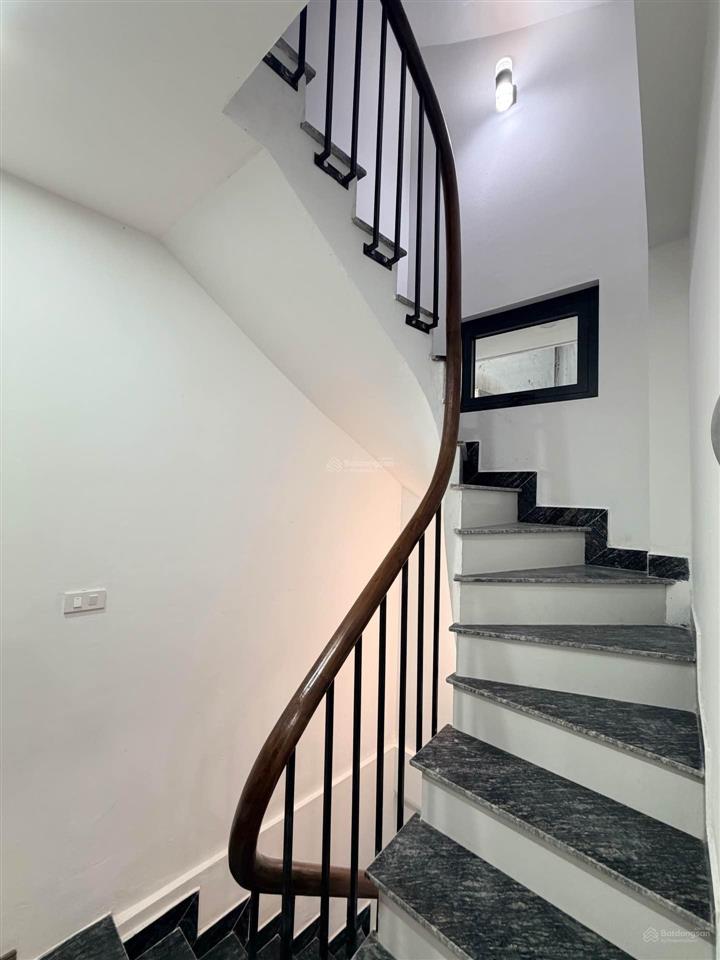 Nhà mới đẹp đường an dương vương 6 tầng thang máy. về ở ngay