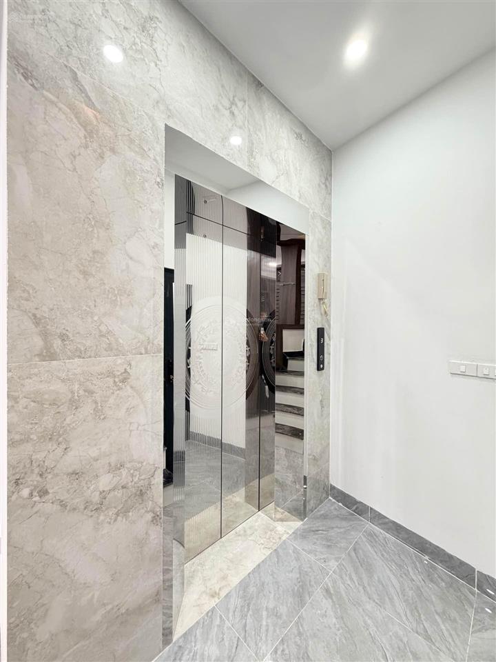 Nhà mới đẹp đường an dương vương 6 tầng thang máy. về ở ngay