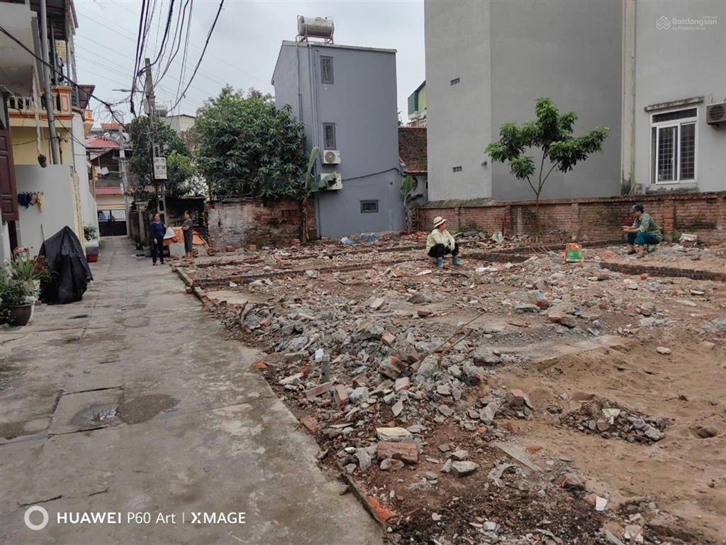 Mảnh đất cực đẹp phố thụy phương lô góc  2 mặt thoáng. trước nhà ô tô tránh