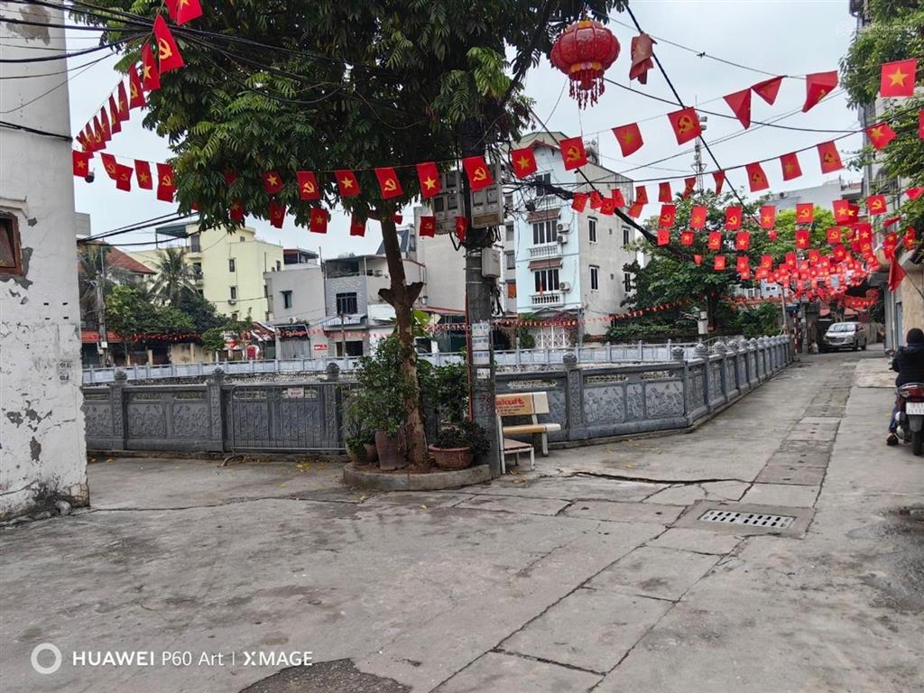 Mảnh đất cực đẹp phố thụy phương lô góc  2 mặt thoáng. trước nhà ô tô tránh