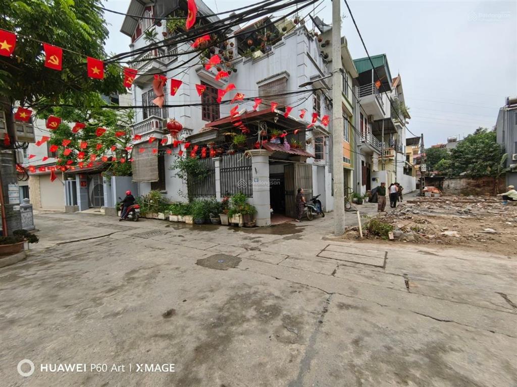 Mảnh đất cực đẹp phố thụy phương lô góc  2 mặt thoáng. trước nhà ô tô tránh