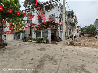 Mảnh đất cực đẹp phố thụy phương lô góc  2 mặt thoáng. trước nhà ô tô tránh