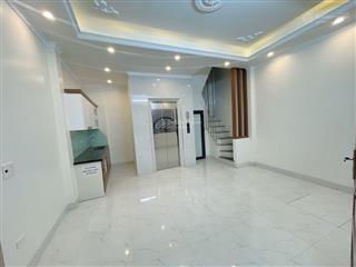 Nhà xây mới 5 tầng có thang máy đường đại cát khu vực đông dân cư  an sinh đỉnh