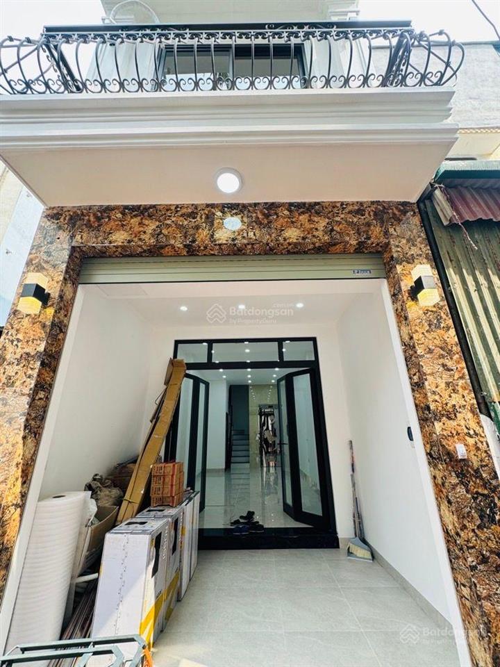 Nhà xây mới  thang máy  cách ô tô đỗ 40m ngõ rộng thoáng sáng thông  tiện ích đẳng cấp