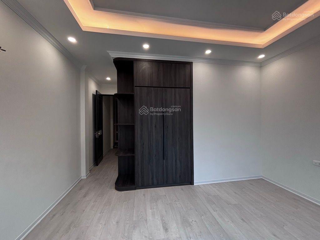 Nhà xây mới  6tầng thang máy hàng xóm shunshine và ciputra