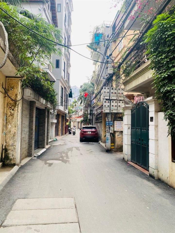 Nhà 2 mặt thoáng trước sau, ngõ ô tô tránh, thông, kinh doanh, sát hồ tây ở sướng.