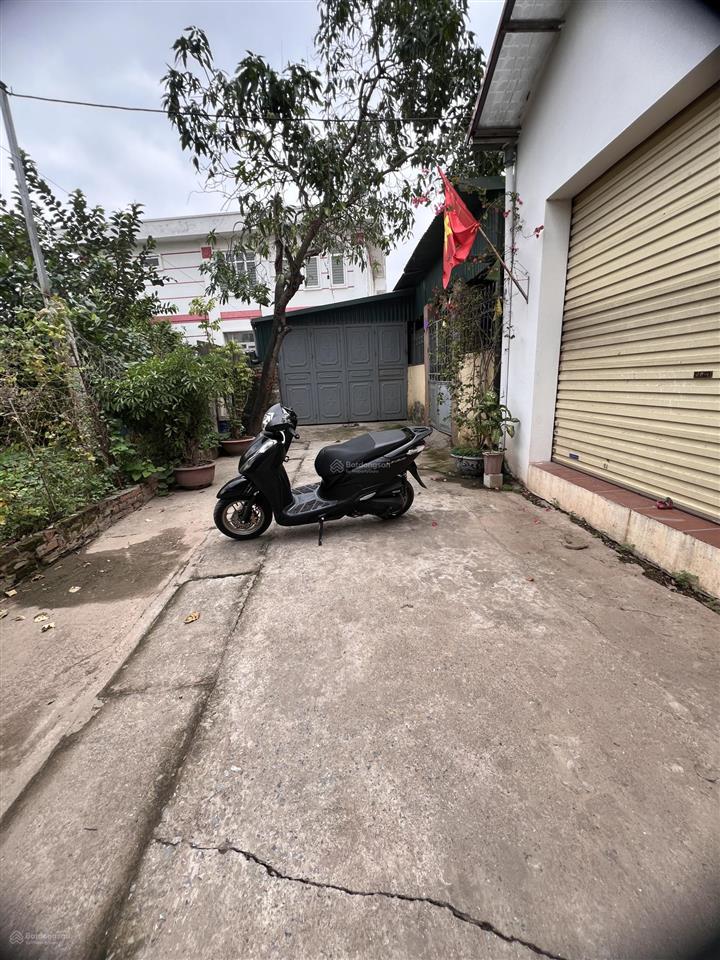Bán đất tặng nhà cấp 4 đường liên mạc  yên nội. gần khu trung tâm hành chính phường thượng cát