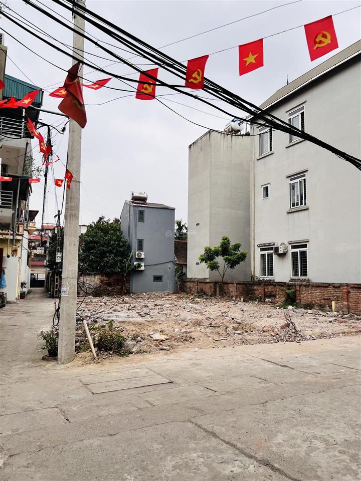 Đất đẹp thụy phương khu vực đông dân cư thửa đất vuông đẹp gần hồ điều hòa mát mẻ quanh năm