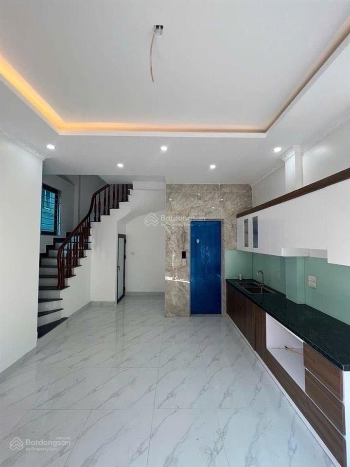Nhà xây mới đống ba  thượng cát 5 tầng thang máy. nhà mới đẹp về ở ngay