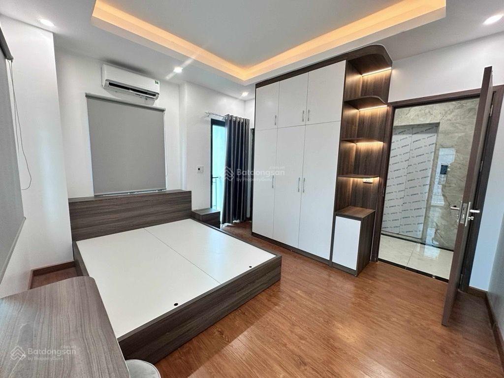 Nhà xây mới đống ba  thượng cát 5 tầng thang máy. nhà mới đẹp về ở ngay